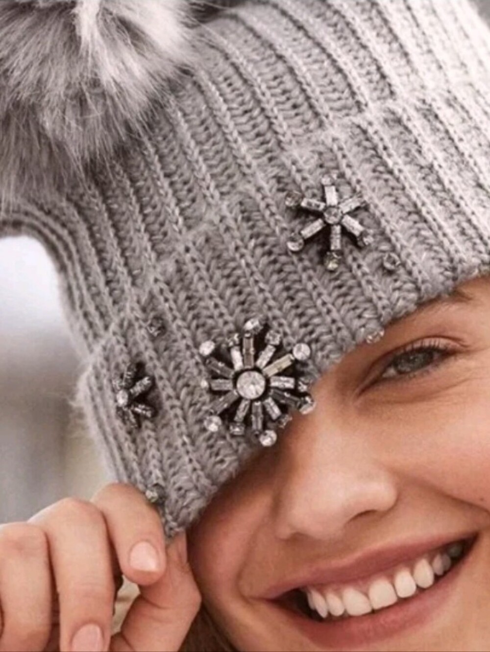 NWT Victoria's Secret Embellished Knit Pom Pom Beanie - Gray